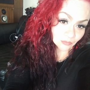 Meet your Posher, Inez